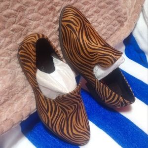 Women's tiger print ( Pierre Dumas) .5 inch heel loafers